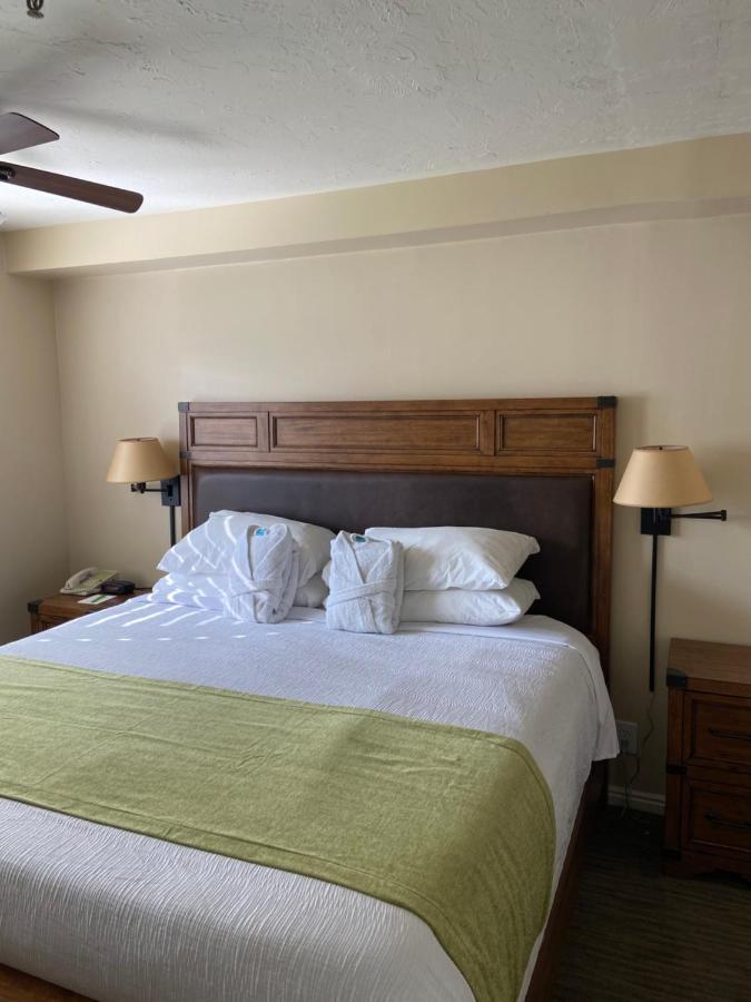 Getaways At Park Regency 3*